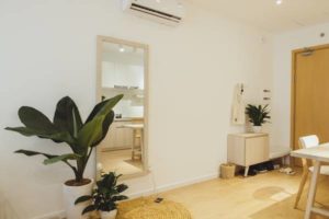 Ghé thăm căn hộ 63 m2 mang phong cách tối giản